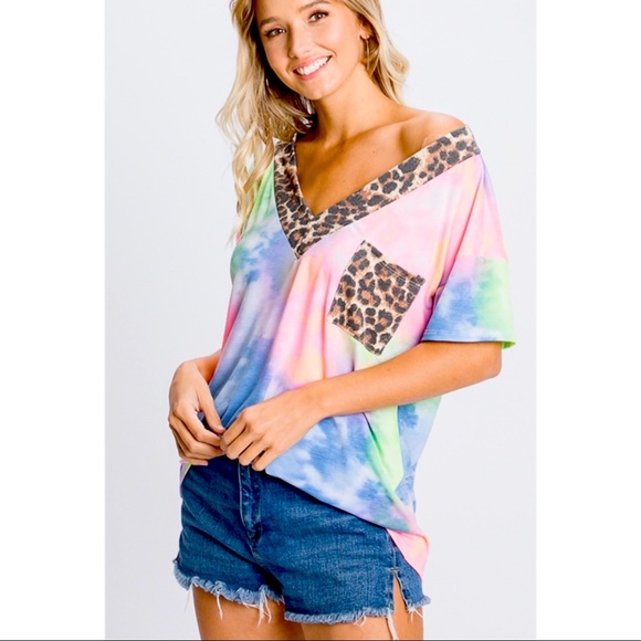 New! Tie Dye And Animal Print Contrast Top - Picture 7 of 8